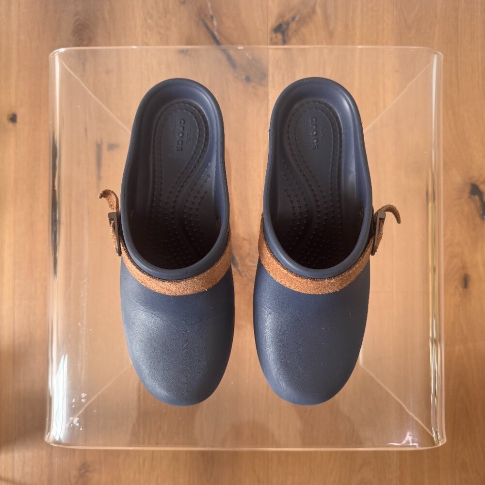 Crocs Sarah Clog Mule Navy Brown Leather Size 5  Minimalist Scandinavian Slip On - Picture 13 of 14